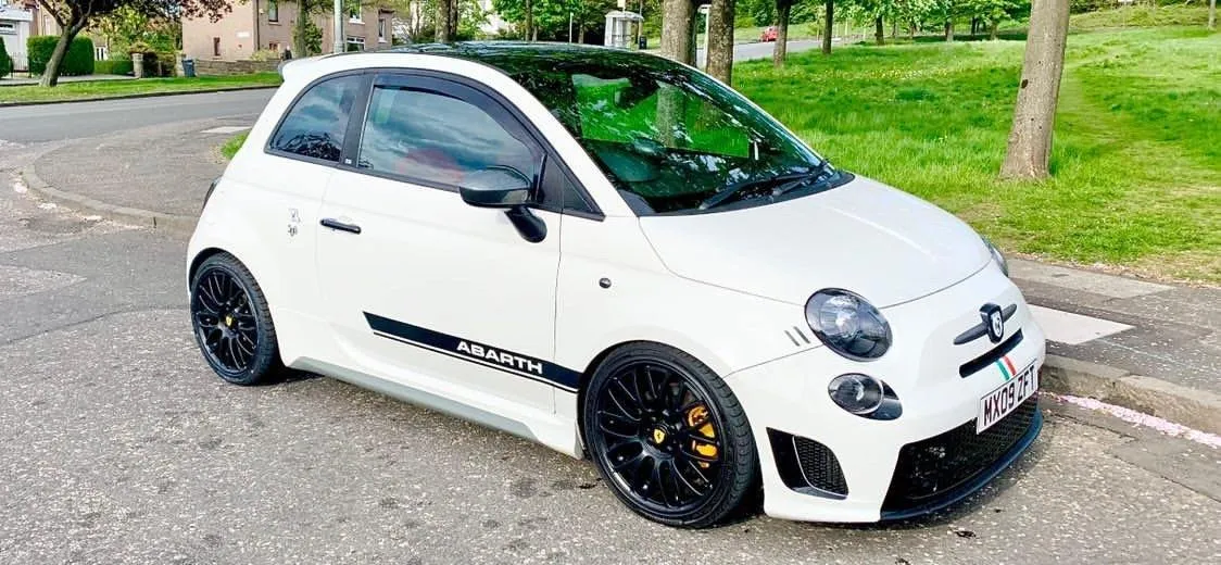 Abarth 500 / 595 / 695 Side Skirt Decals - Essential Squeegee Included