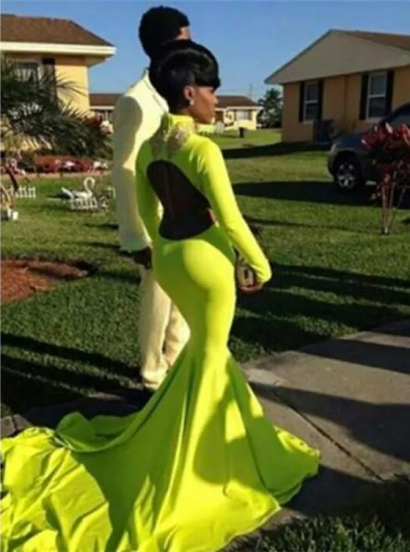 Bridelily Gorgeous Long Sleeve High-Neck Keyhole Prom Dresses 2019 Mermaid Yellow Long