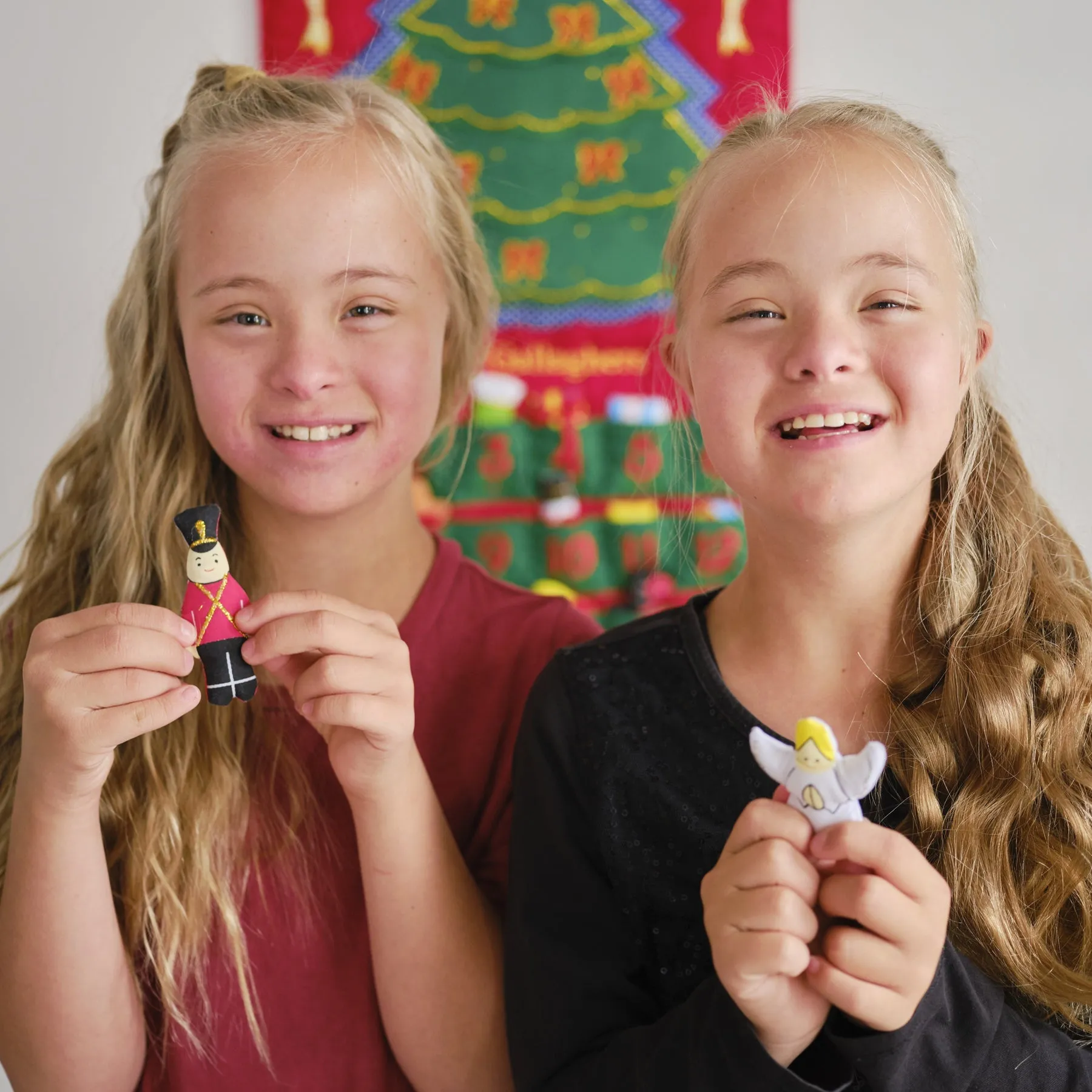 Green Christmas Tree Advent Calendar With "Feliz Navidad"