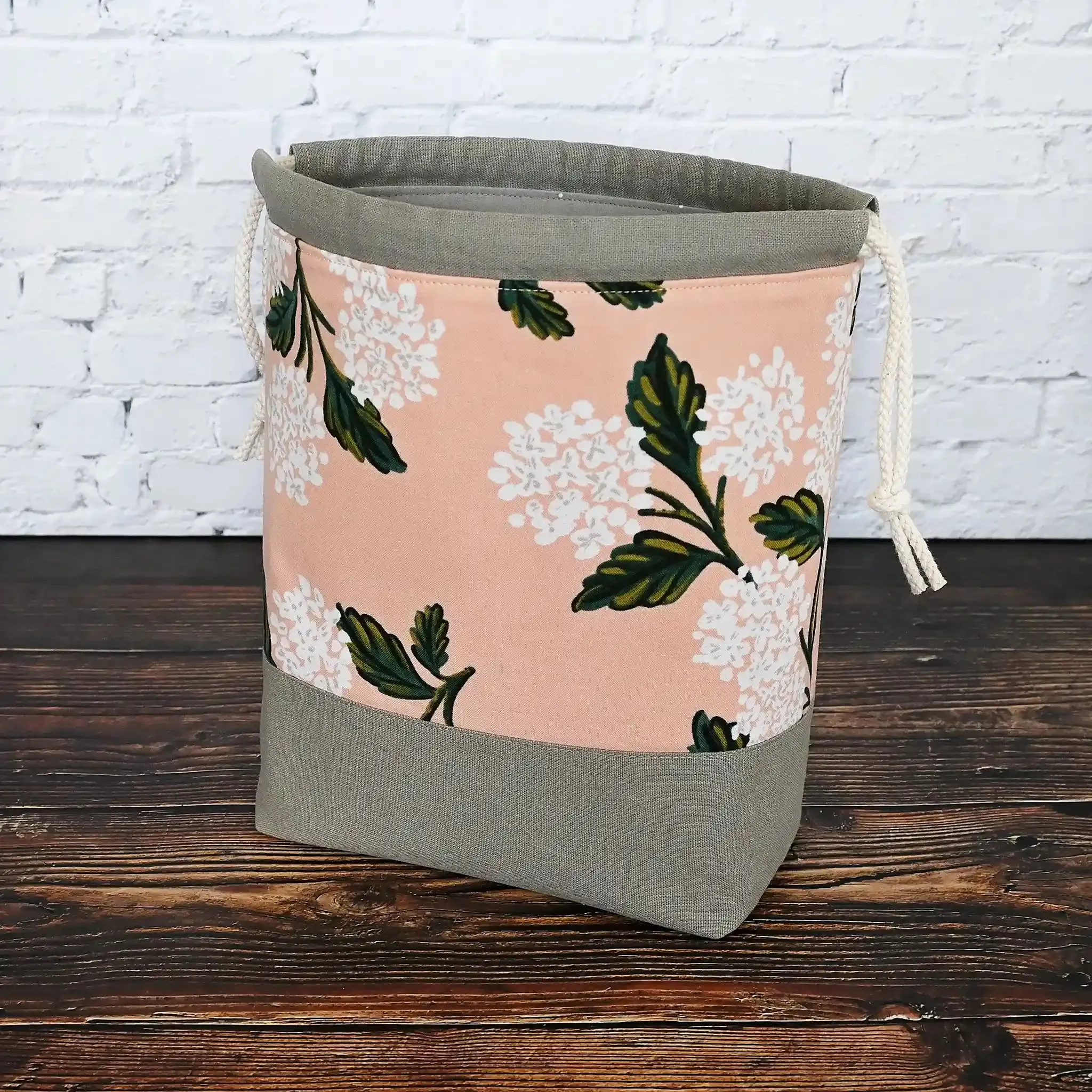 Pretty Peach Hydrangea Project Bag