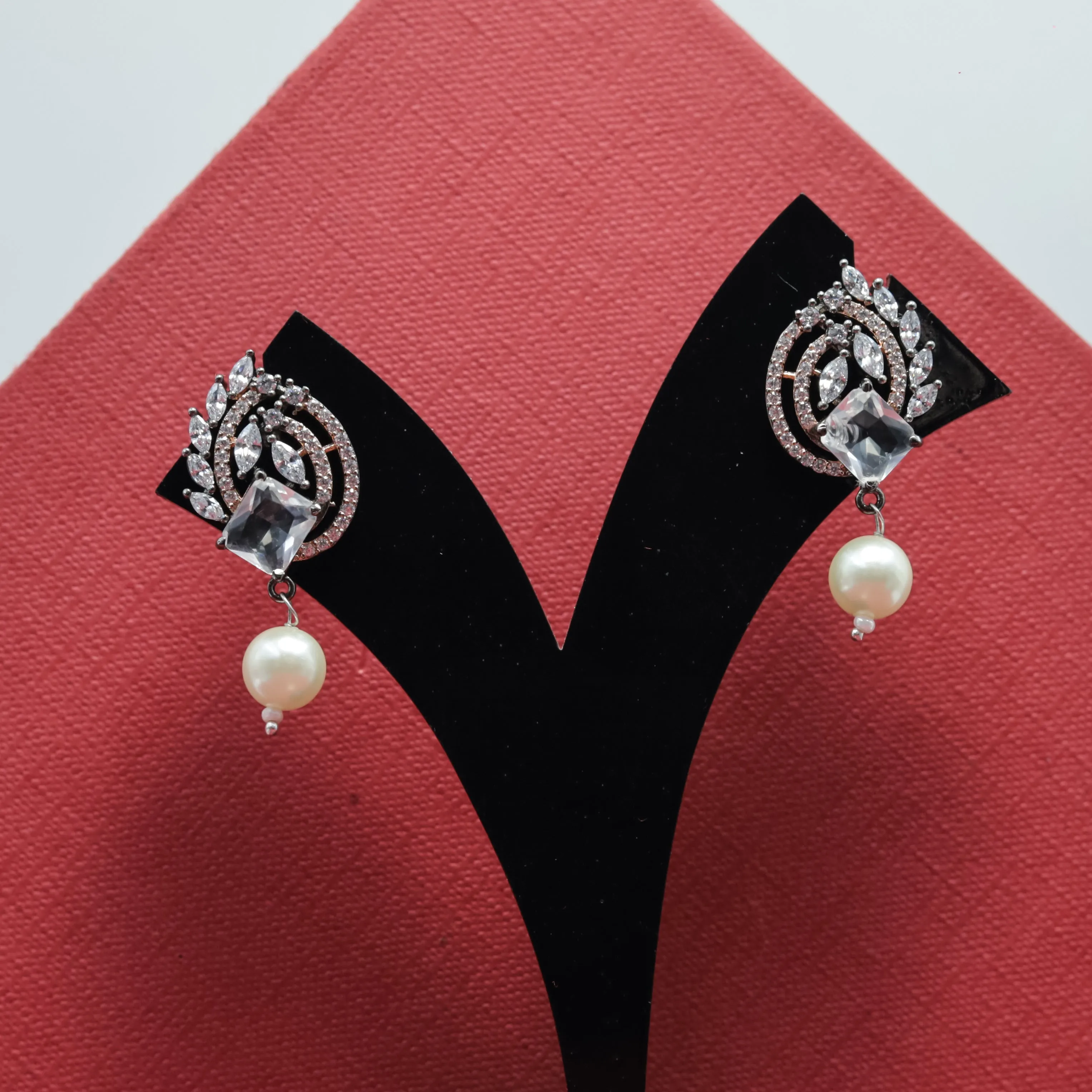 Zircon/AD Light Earring 9802-4905